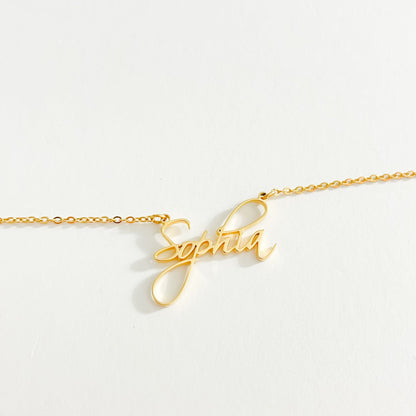 THE PERSONALISED CURSIVE NAME NECKLACE